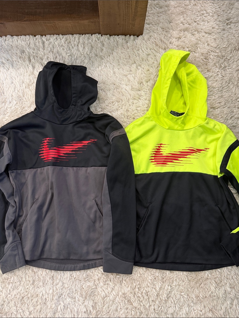 BUNDLE Nike Boys Hoodie Bundle Youth Medium DRI-FIT Pullover 2-Pack